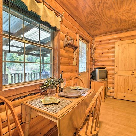 Cozy Davis Cabin With Deck - Nestled By Honey Creek! Buitenkant foto